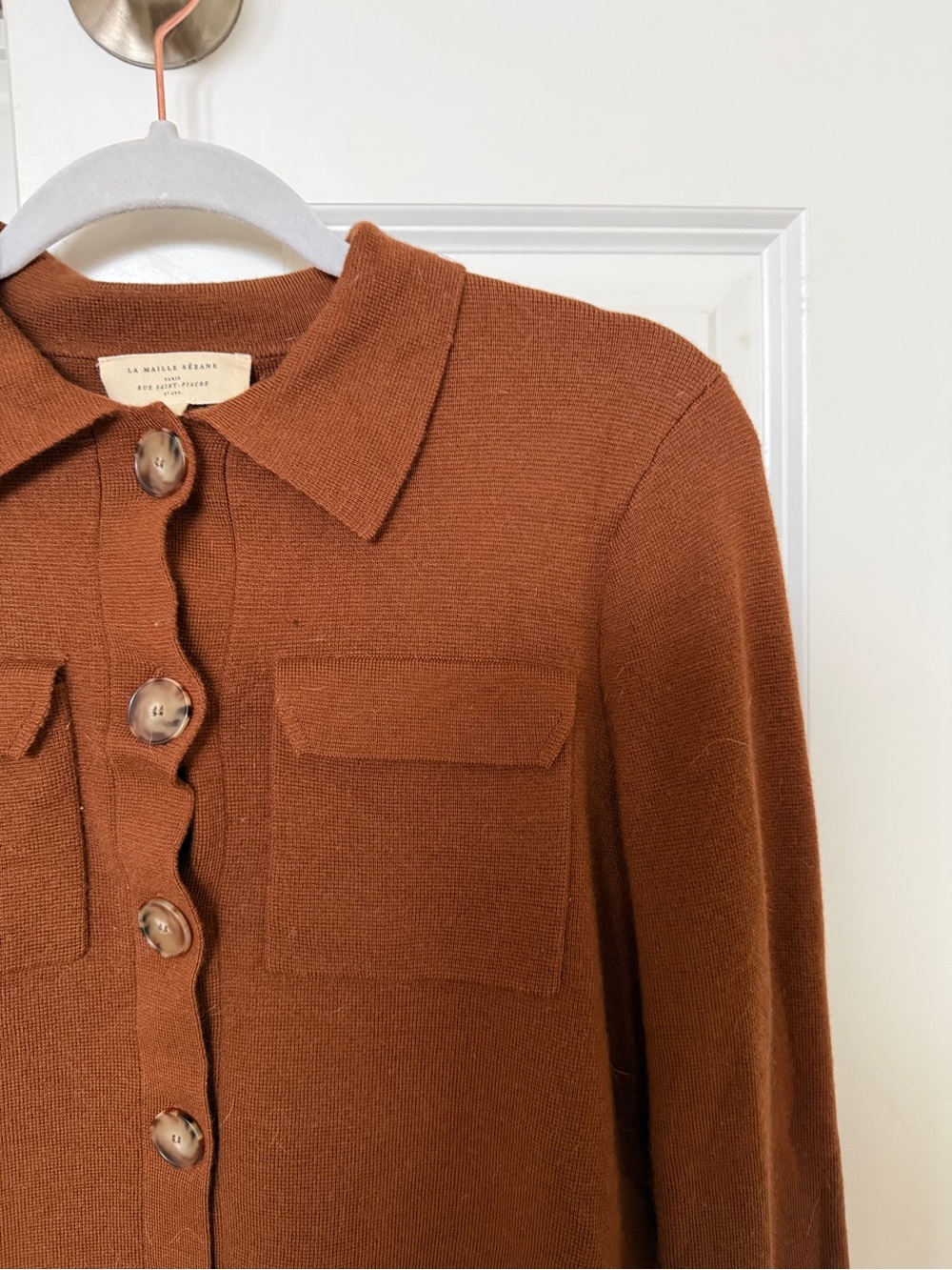 Sezane Chest-Pocket Button-Front Knit Jacket in Rust - Picture 4 of 8